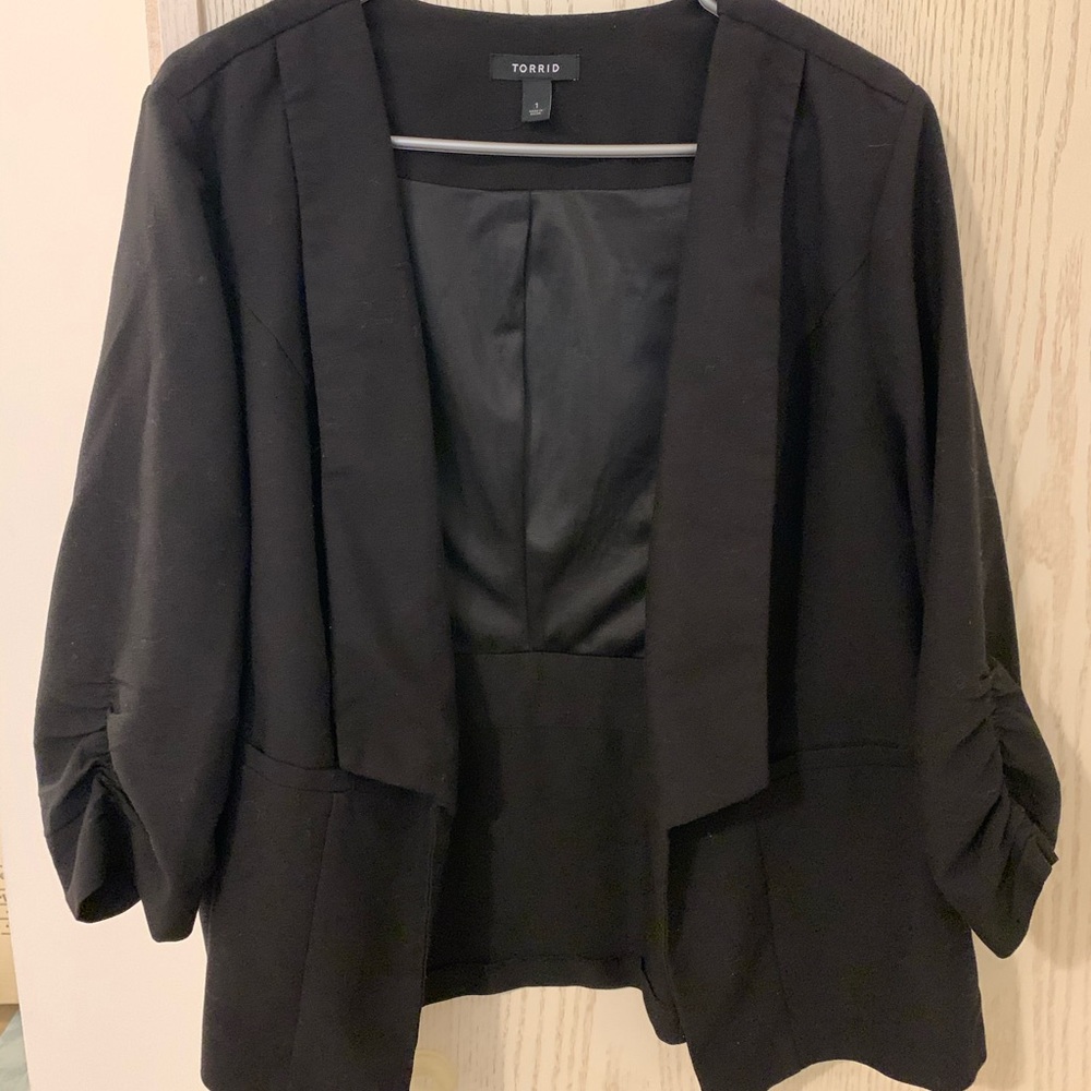 Torrid Size 1 Black Blazer